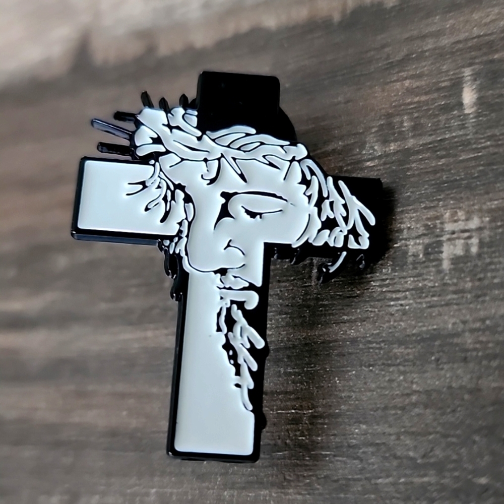 Jesus FACE CROSS pin